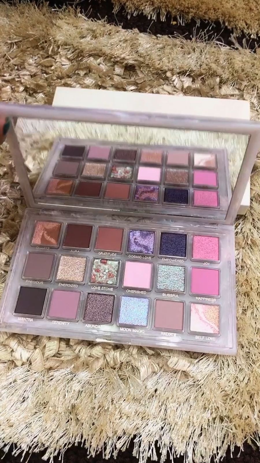 Huda Beauty Rose Quartz Eyeshadow Palette